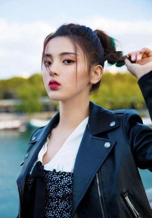 爱豆吃瓜娱乐酱奚梦瑶,爱豆吃瓜娱乐酱的时尚之旅