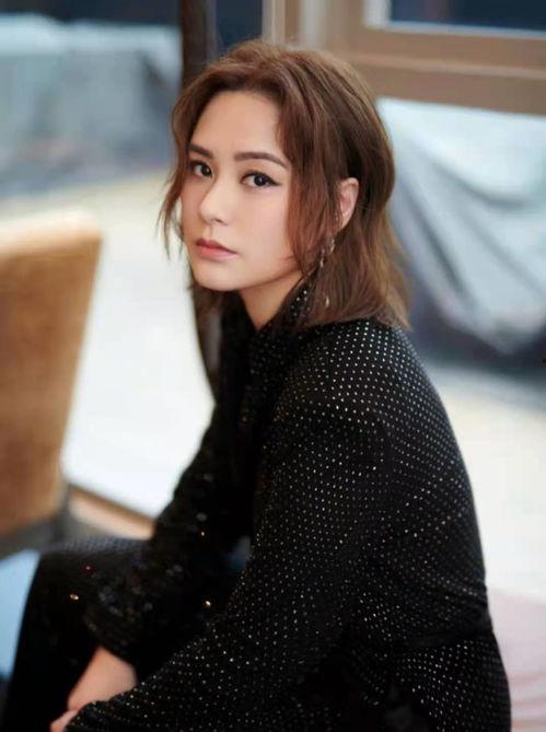 娱乐吃瓜女演员,揭秘吃瓜女演员背后的故事